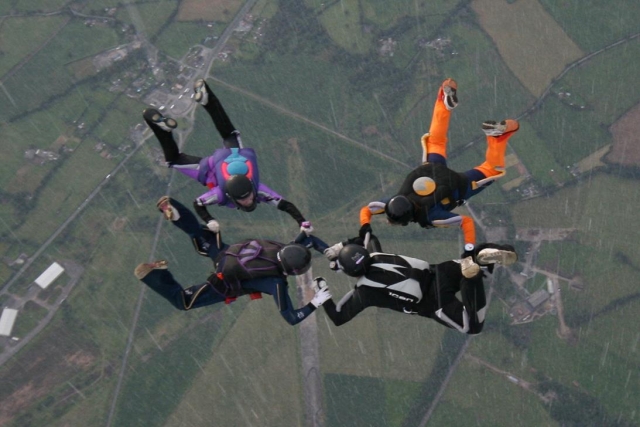 Learn to skydive with friends