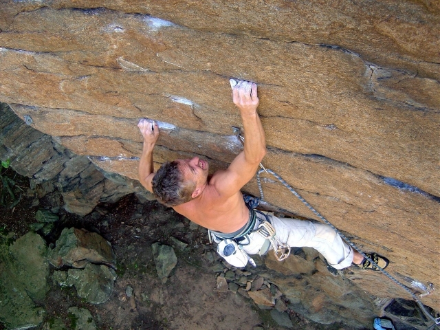  Arrampicata a mani nude 