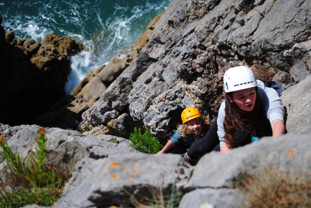  Niños en la escalada 