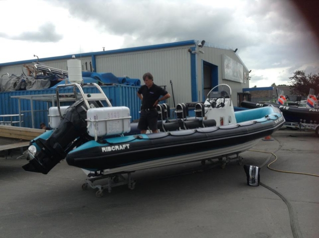  Novo barco motorizado 