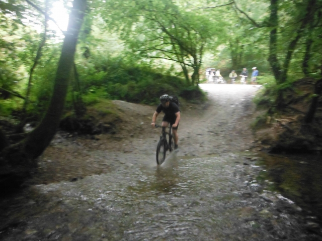  Attraversando il lago 