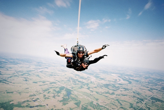 Tandem skydiving