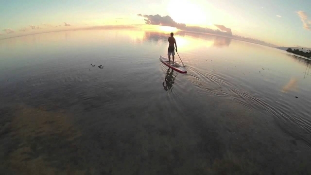  SUP-Expedition mit wunderschönem Sonnenuntergang 