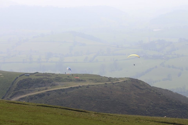 great day for paragliding