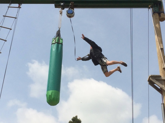  Saut et cordes hautes 