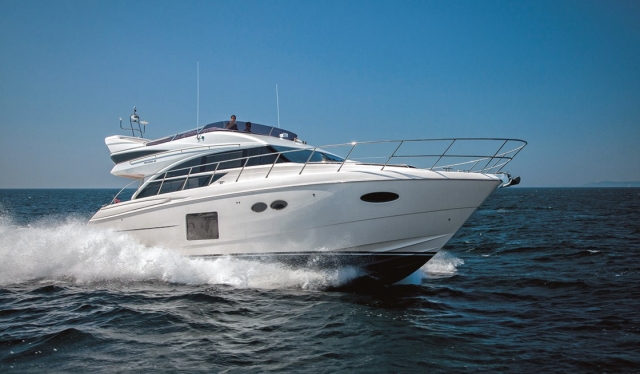 Motor boat charters