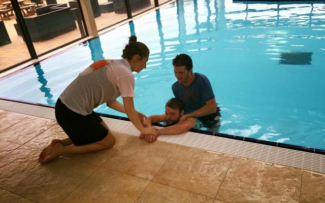  Treinamento de salva -vidas 