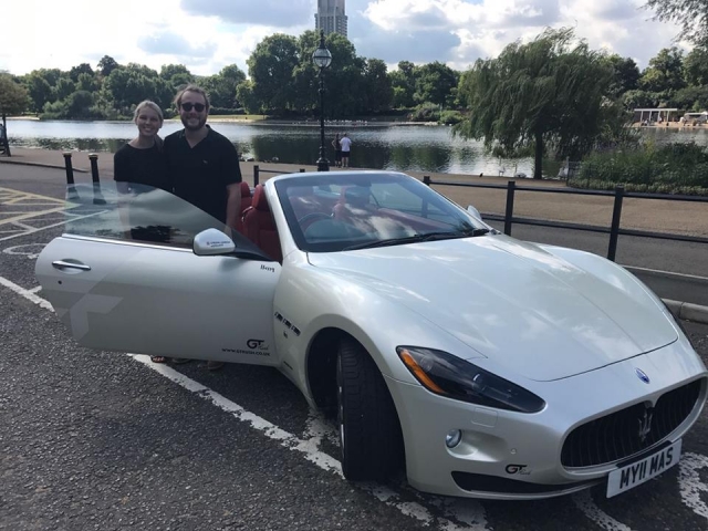  带上你爱的人！ 