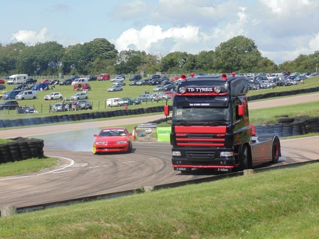  一场安全的比赛！ 