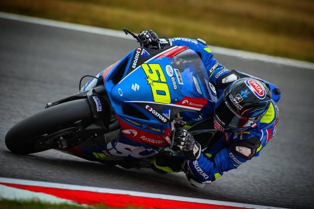 Bike competition at Snetterton