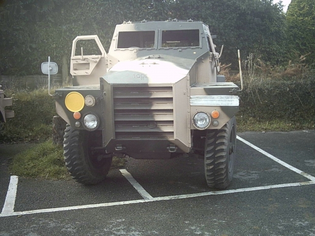  Nuestros ex camiones militares.  