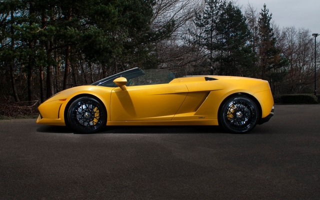 Choose the car of your dreams! 