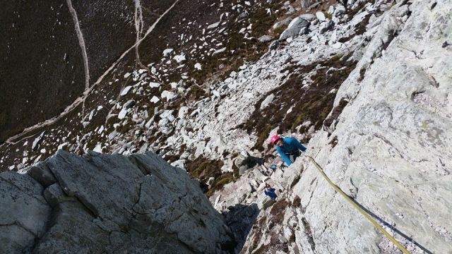  Introdução à escalada ao ar livre com 365 Aventuras da montanha 