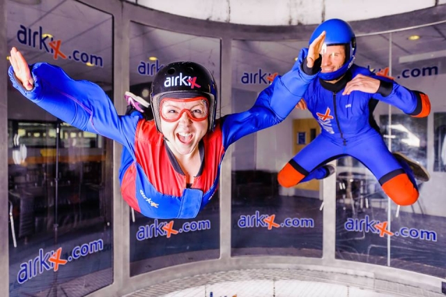  ¡Vaya con Ifly Indoor Skydiving Milton Keynes! 