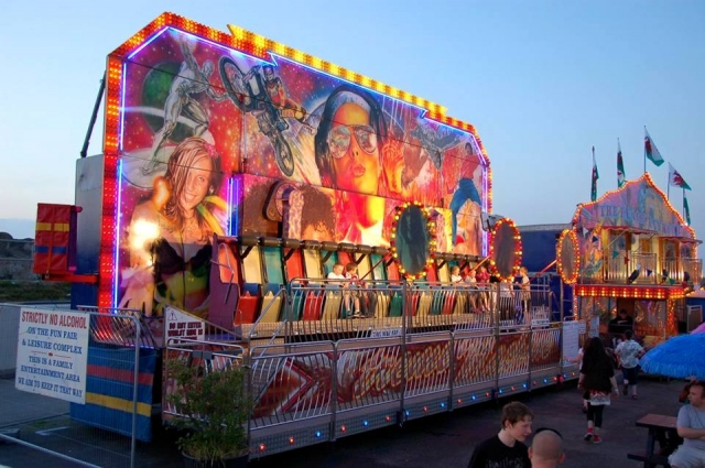  The Extreme Machine in Knightly's Fun Park 