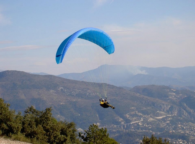  Fühlen Sie sich frei durch den Wind! 