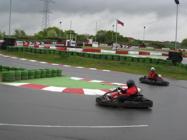  Divirta -se com o Karting do Parque Aquático Middlemoor! 