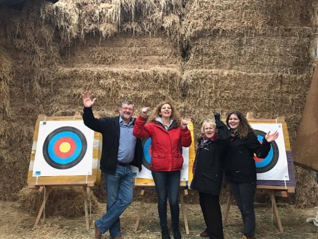 Melhore suas habilidades no Eden Leisure Village -9999- Descubra arco e flecha no Eden Leisure Village