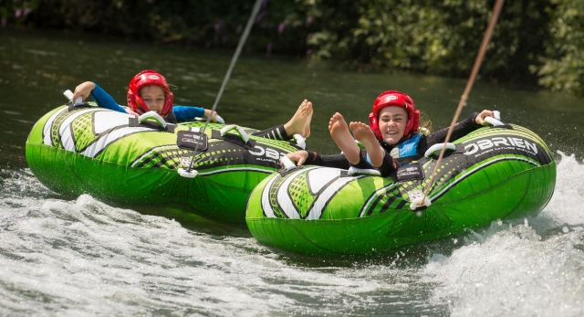  Ringo cavalca a Lakeside Ski & Wake! 