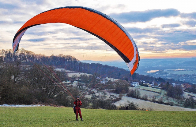  paragliding 