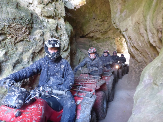 Quads Cuevas de canal! 