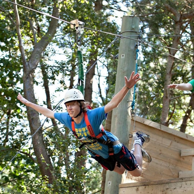  Cordas altas no Hilltop Outdoor Center! 