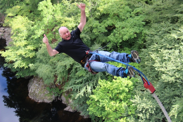  Bungee Jump 