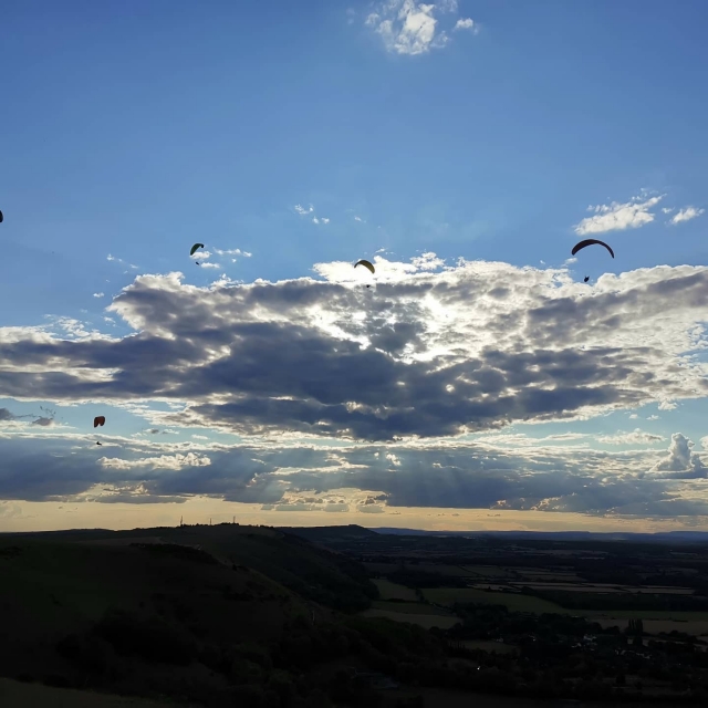  Hoch in den Himmel fliegen 