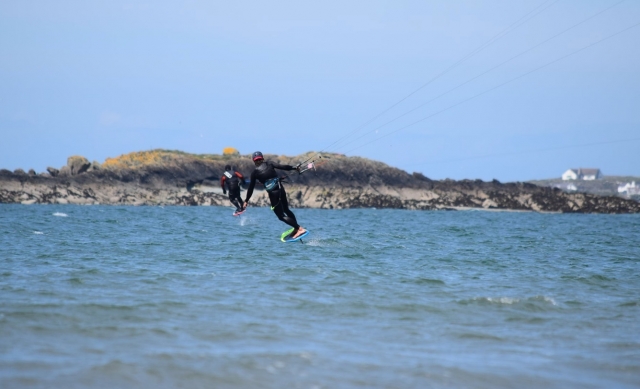 Kitesurfing in New Brighton 