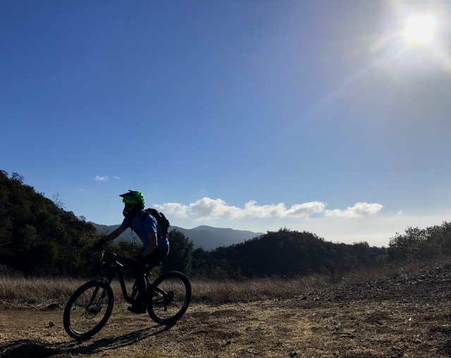  Tendo uma sessão de mountain bike