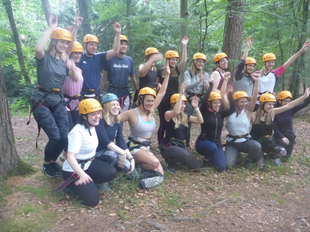  Impegnarsi insieme all'aria aperta