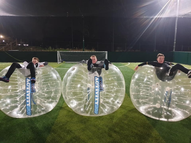  泡泡战斗和推动！ 