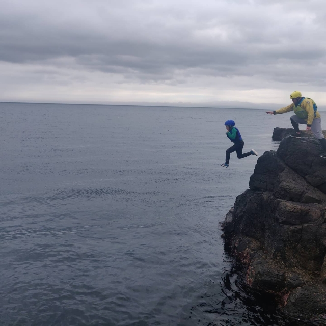  Coasteering in Newry