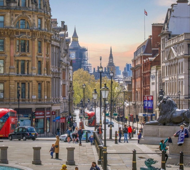 Enjoy a lovely day out by having a walking tour
