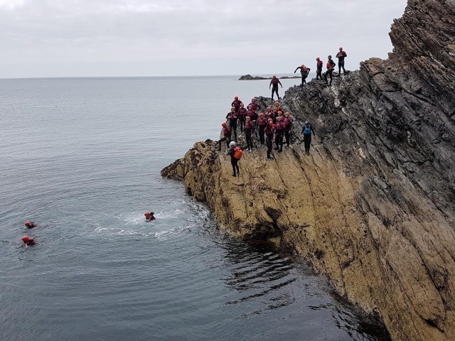  Coasteering 是为真正的肾上腺素爱好者准备的 