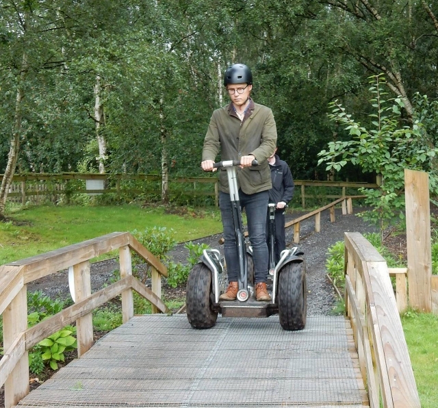  Siga nossos caminhos de Segway -9999- Time de diversão ao ar livre em Cheshire