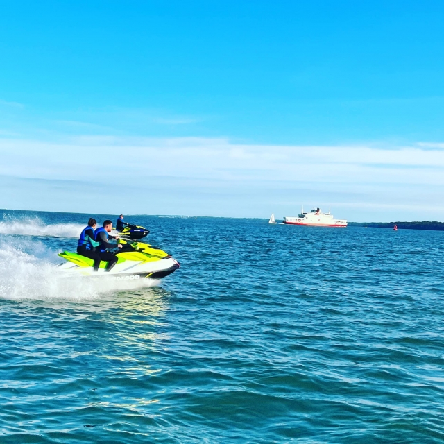  Desfrute de uma sessão única de jet ski
