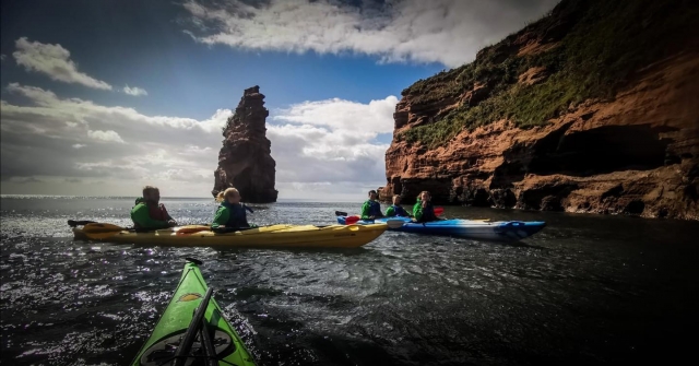  Kayaking é divertido e relaxante 