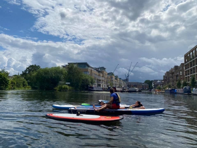  Divertimento sul fiume 