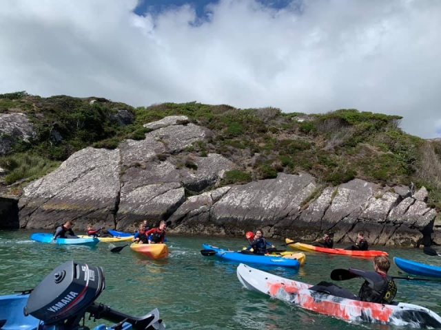  Aventure amusante avec des amis 