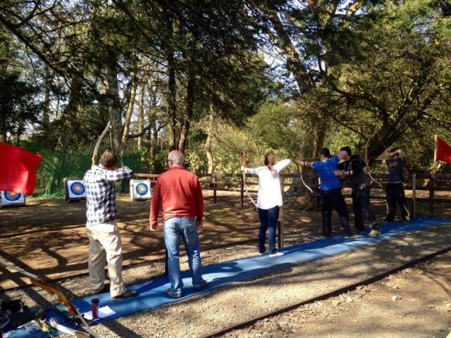 Profitez d'une session de tir à l'arc avec vos amis