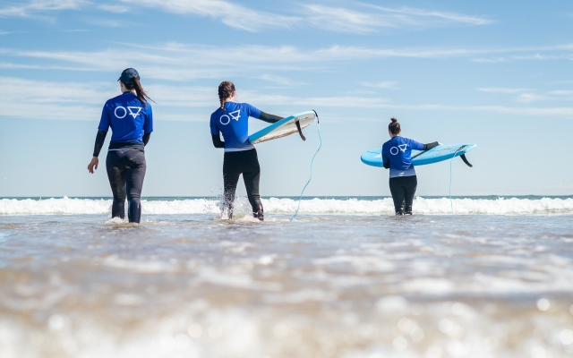  与专业教练一起出发 