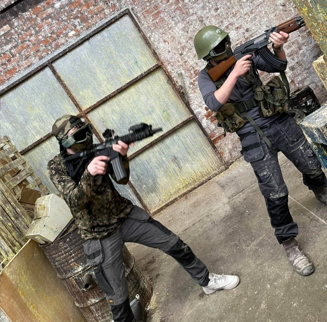 Battle against your friends