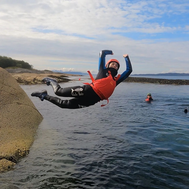  Sfida te stesso provando il coasteering 