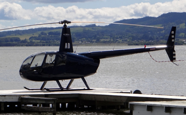  Avion R44 