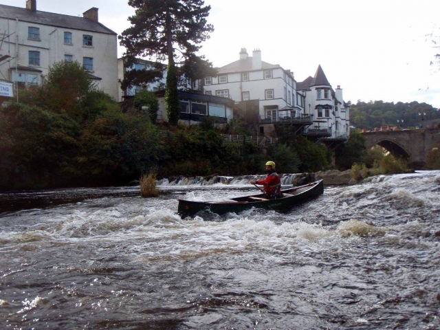  Canoë en eaux vives 