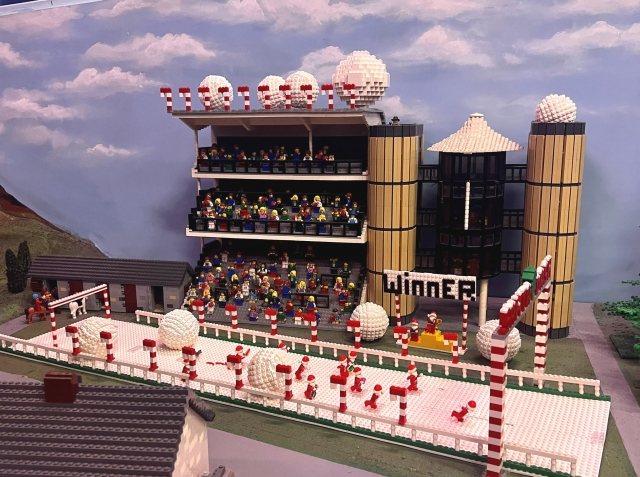  Build Your Dreamland 