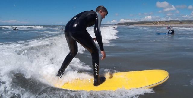 Learning to surf