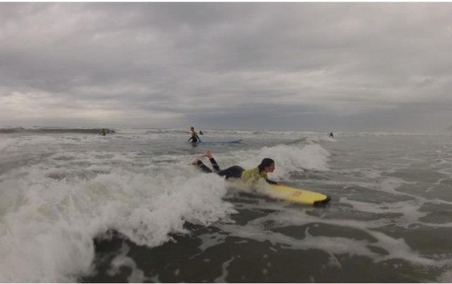  Catching Waves 