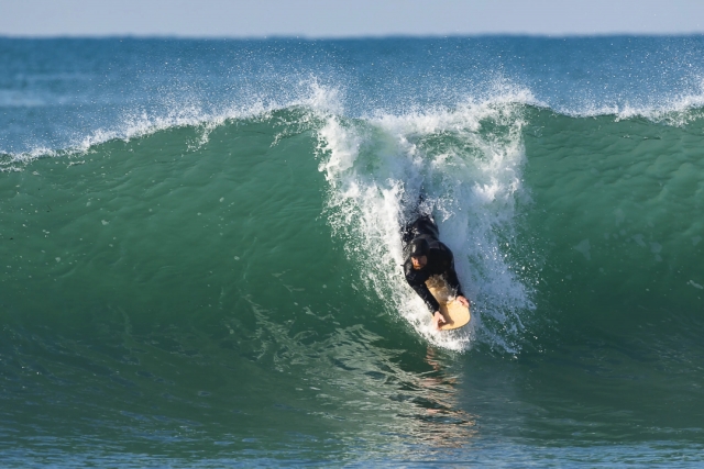Conquer the waves